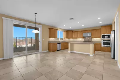 7 Plaza Valenza, Lake Elsinore, CA 92532 - Photo 17