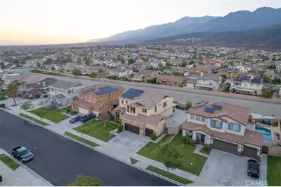 15356 Thistle Street, Fontana, CA 92336 - Photo 47