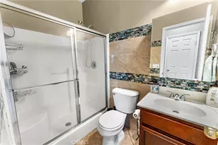 15356 Thistle St, Fontana, CA 92336 - Photo 9