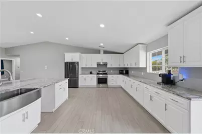 18060 Walnut Street, Hesperia, CA 92345 - Photo 9