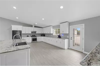 18060 Walnut Street, Hesperia, CA 92345 - Photo 7