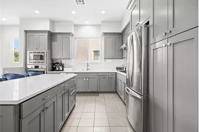 180 Follyhatch, Irvine, CA 92618 - Photo 9