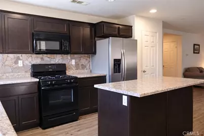 7079 Bella Strada, Fontana, CA 92336 - Photo 5