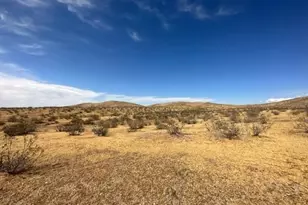 418 -11111-0000, Apple Valley, CA 92307 - Photo 1