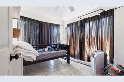 14378 Mojave, Victorville, CA 92395 - Photo 11
