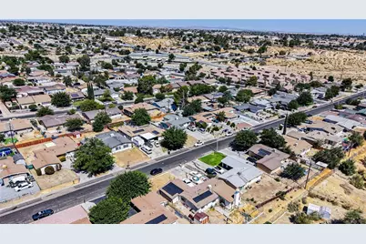 14378 Mojave, Victorville, CA 92395 - Photo 21