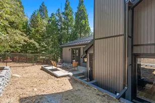 610 Pioneer, Lake Arrowhead, CA 92352 - Photo 27