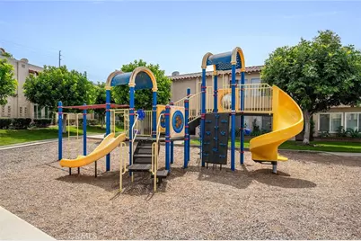 700 W La Veta #C6, Orange, CA 92868 - Photo 7