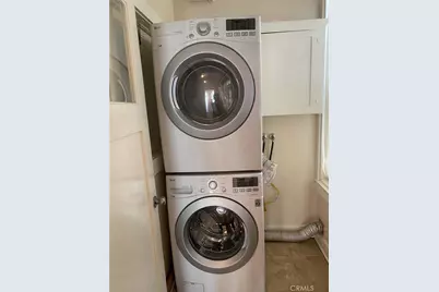 1817 Roosevelt Avenue, Los Angeles, CA 90006 - Photo 21