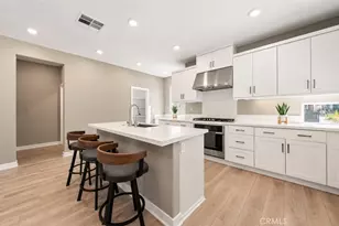 253 Waypoint, Tustin, CA 92782 - Photo 3