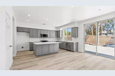 7461 Bear Creek Drive, Fontana, CA 92336 - Photo 5