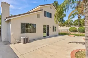 7461 Bear Creek Dr, Fontana, CA 92336 - Photo 27