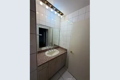 15344 Weddington, Van Nuys, CA 91411 - Photo 11
