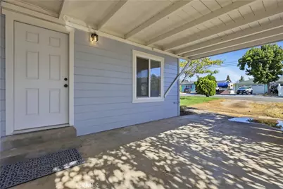 33520 Washington Drive, Yucaipa, CA 92399 - Photo 5