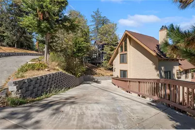 26220 Circle, Lake Arrowhead, CA 92391 - Photo 3