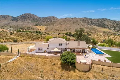 9175 Yucca Hills Road, Agua Dulce, CA 91390 - Photo 45