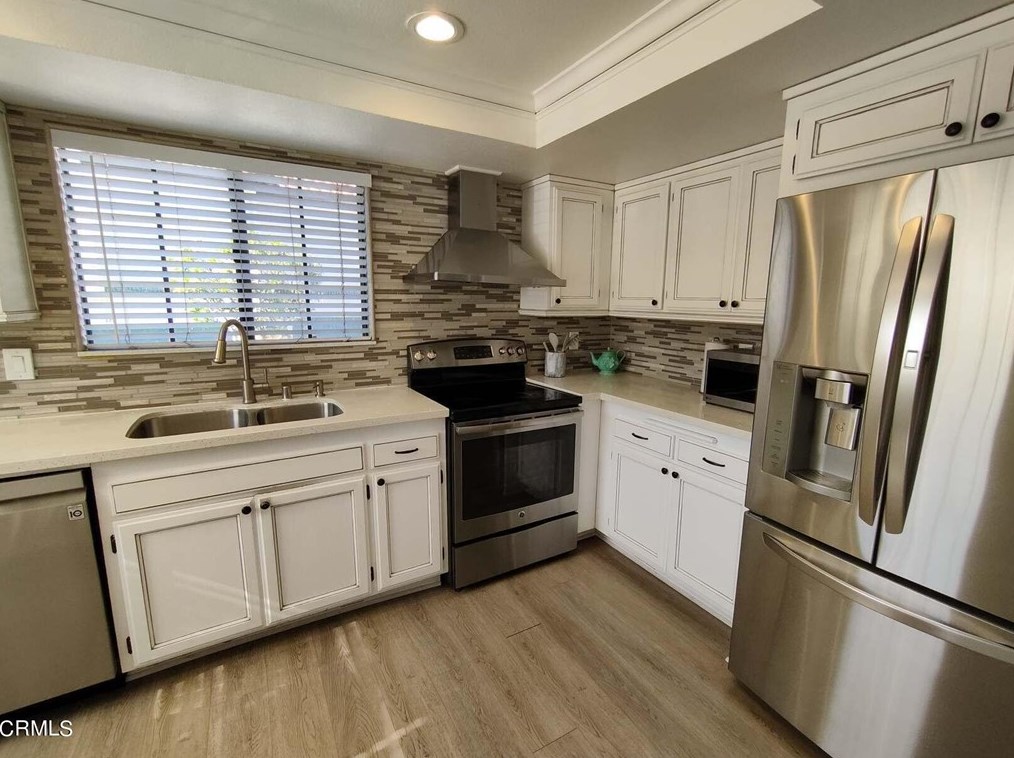 160 Courtyard Dr, Naval Base Ventura County CA  93041-3160 exterior