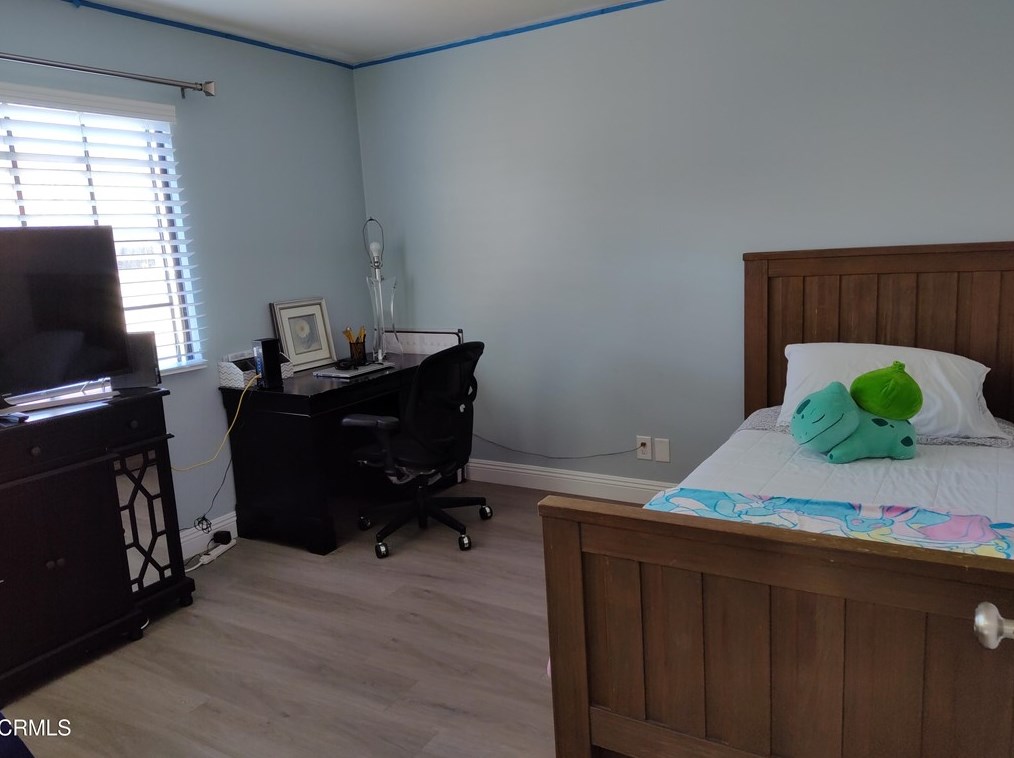 160 Courtyard Dr, Naval Base Ventura County CA  93041-3160 exterior