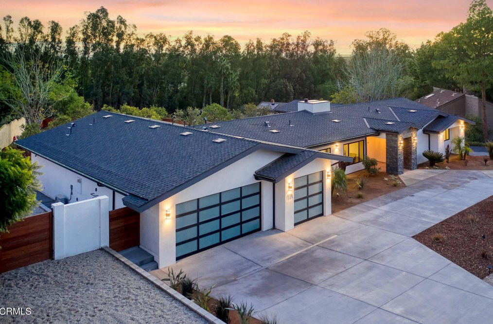 1226 Calle Aurora, Camarillo CA  93010-8438 exterior
