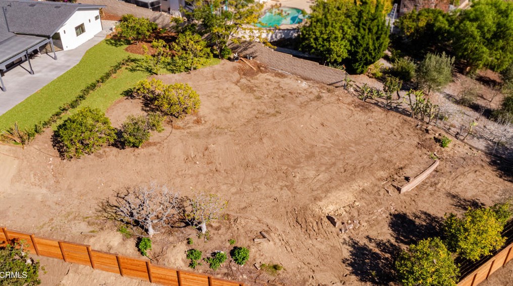 1226 Calle Aurora, Camarillo CA  93010-8438 exterior