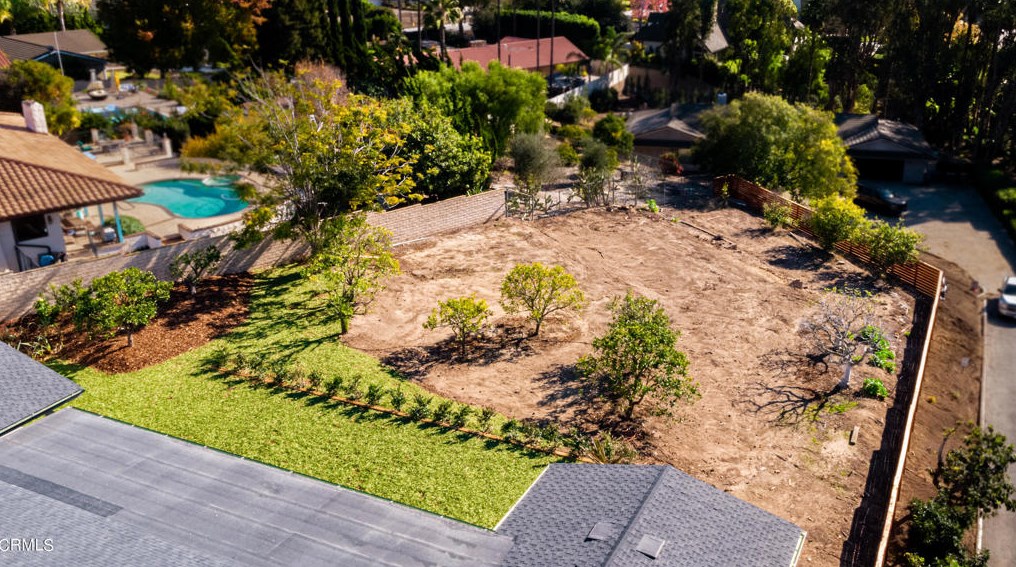 1226 Calle Aurora, Camarillo CA  93010-8438 exterior