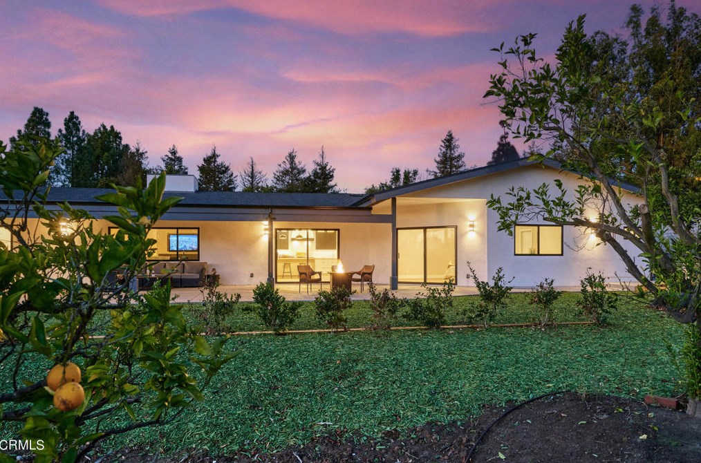 1226 Calle Aurora, Camarillo CA  93010-8438 exterior