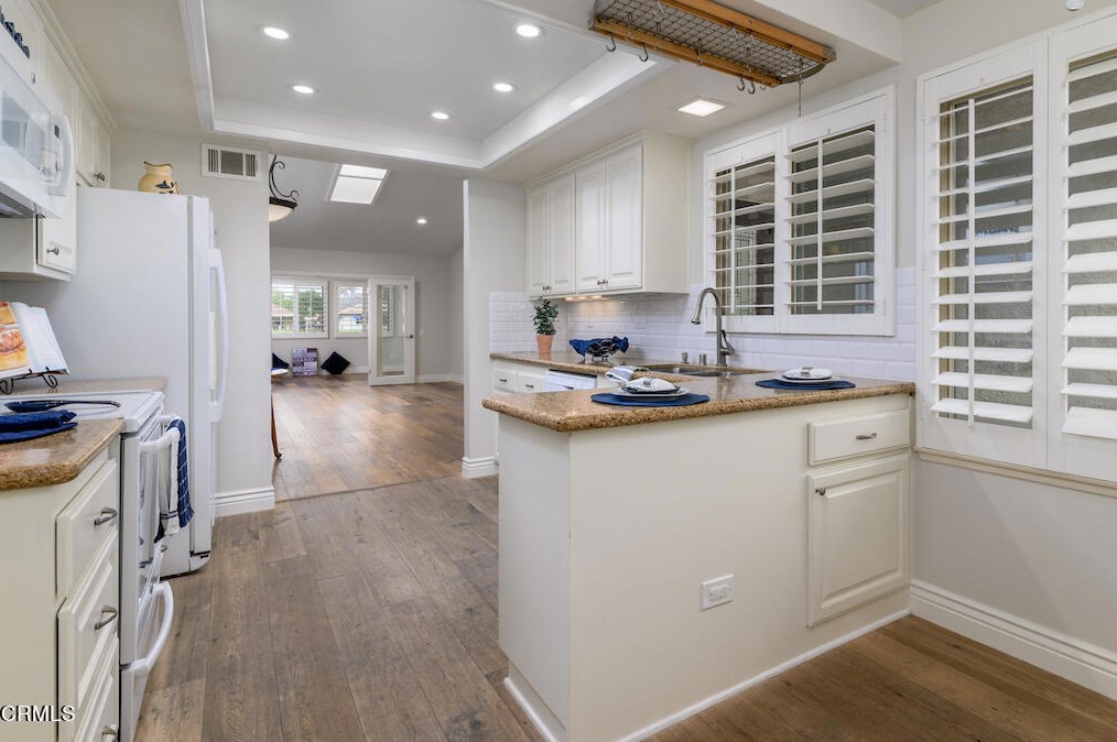 17103 Village 17, Camarillo CA  93012-7401 exterior