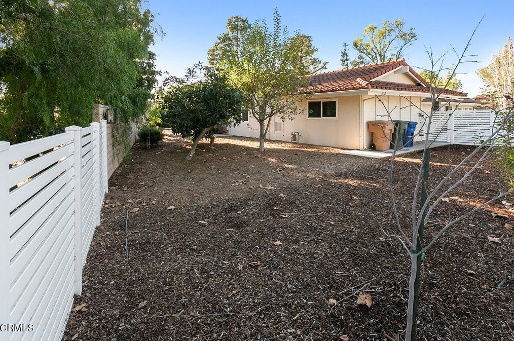 1793 Calle Rocas, Camarillo CA  93010-8427 exterior