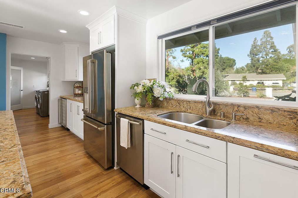 1793 Calle Rocas, Camarillo CA  93010-8427 exterior