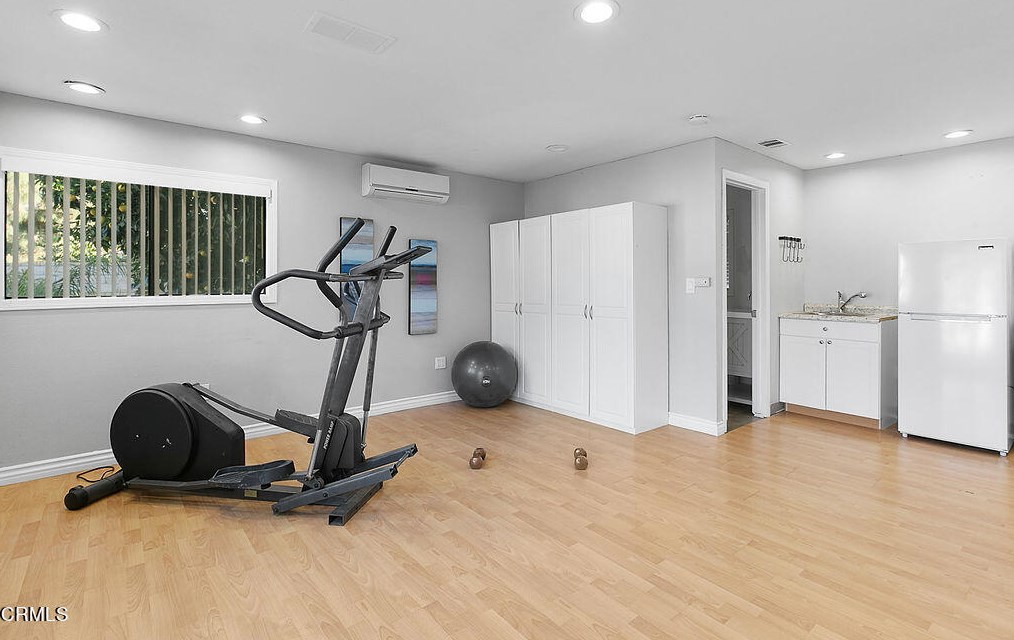1793 Calle Rocas, Camarillo CA  93010-8427 exterior