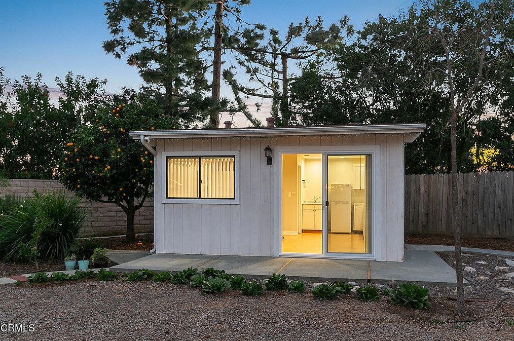 1793 Calle Rocas, Camarillo CA  93010-8427 exterior