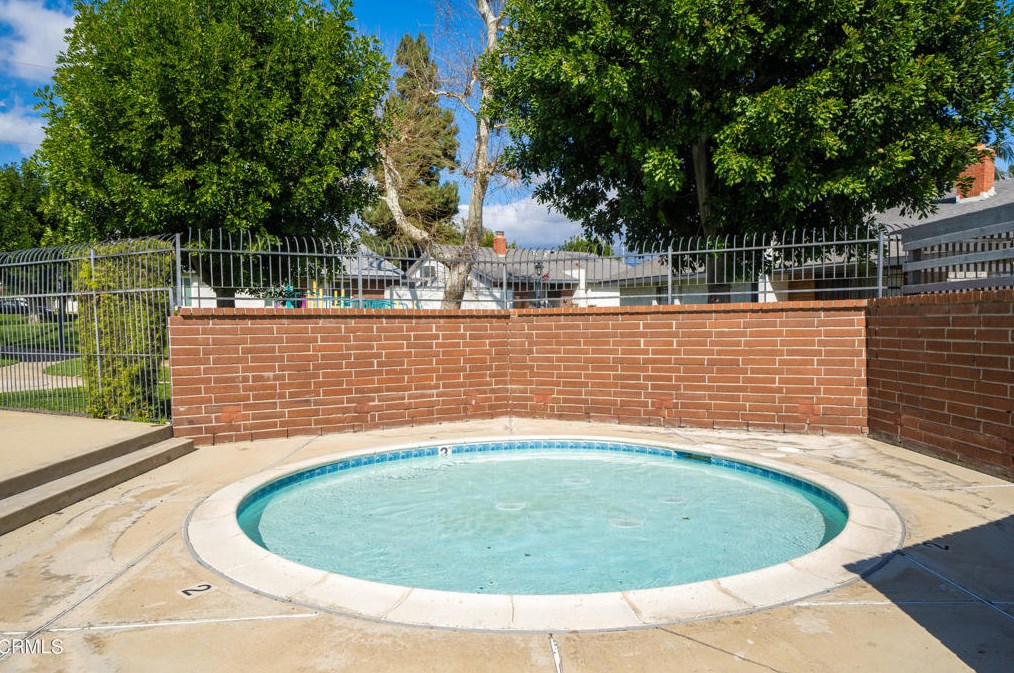 1345 Maxwell Ln, Upland CA  91786-7013 exterior