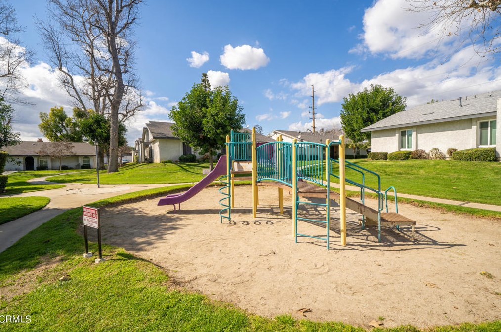 1345 Maxwell Ln, Upland CA  91786-7013 exterior