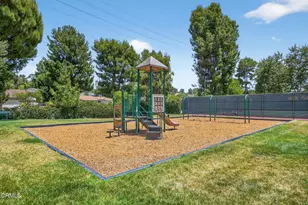 27127 Rio Bosque Dr, Valencia, CA 91354 - Photo 7