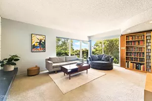 633 Camino Roberto, Thousand Oaks, CA 91360 - Photo 19