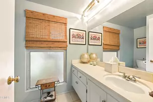 633 Camino Roberto, Thousand Oaks, CA 91360 - Photo 29