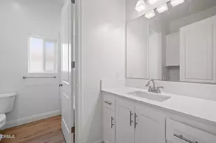 7422 Allenmeir Ct, Bakersfield, CA 93314 - Photo 37