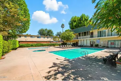 17053 Roscoe Boulevard #6, Northridge, CA 91325 - Photo 17
