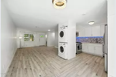 17053 Roscoe Boulevard #6, Northridge, CA 91325 - Photo 7