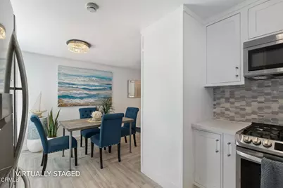 17053 Roscoe Boulevard #6, Northridge, CA 91325 - Photo 3