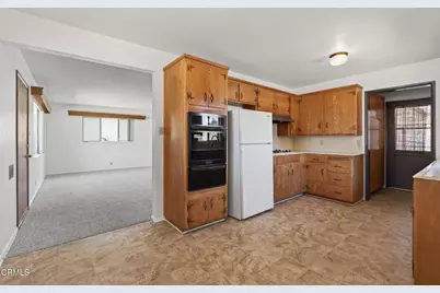 3300 3302 San Luis Street, Ventura, CA 93003 - Photo 11