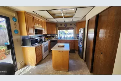 9050 Feather Street, Ventura, CA 93004 - Photo 3