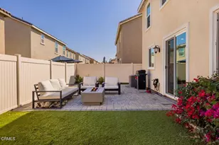 354 Autumn Path Ln, Santa Paula, CA 93060 - Photo 3