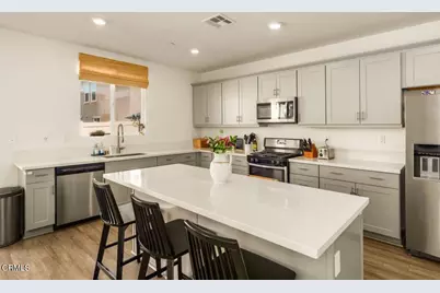 354 Autumn Path Lane, Santa Paula, CA 93060 - Photo 11