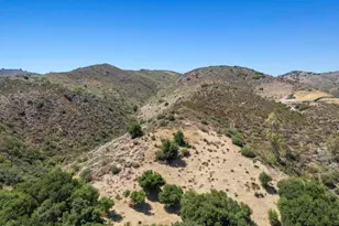 2547 Stokes Canyon Rd, Calabasas, CA 91302 - Photo 47