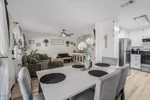 717 Thoreau Ln Ln, Ventura, CA 93003 - Photo 15