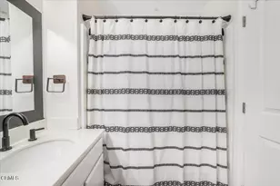 717 Thoreau Ln Ln, Ventura, CA 93003 - Photo 23