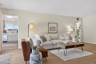 317 E Garden Green, Port Hueneme, CA 93041 - Photo 11