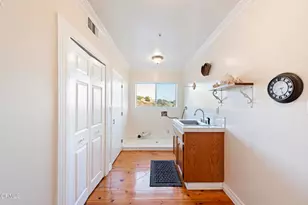 390 E Highland Hills Dr, Camarillo, CA 93010 - Photo 19