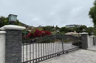 390 E Highland Hills Dr, Camarillo, CA 93010 - Photo 3